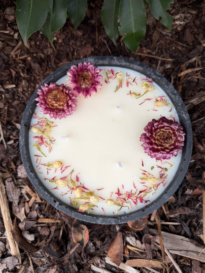 XL Betonkerze "Big Bloom – handmade von DochtFreunde (Bild 4)