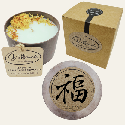 Handgemachte Duftkerze „Chinesisches Neujahr“ – handmade von DochtFreunde (Bild 1)