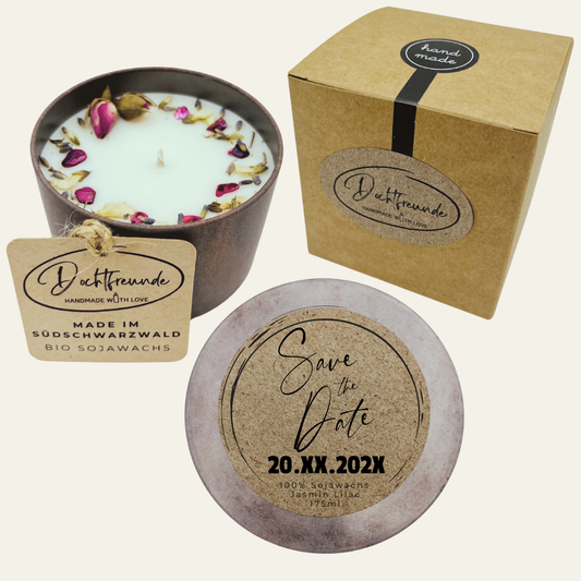 Handgemachte Duftkerze „Save The Date“ – handmade von DochtFreunde (Bild 1)