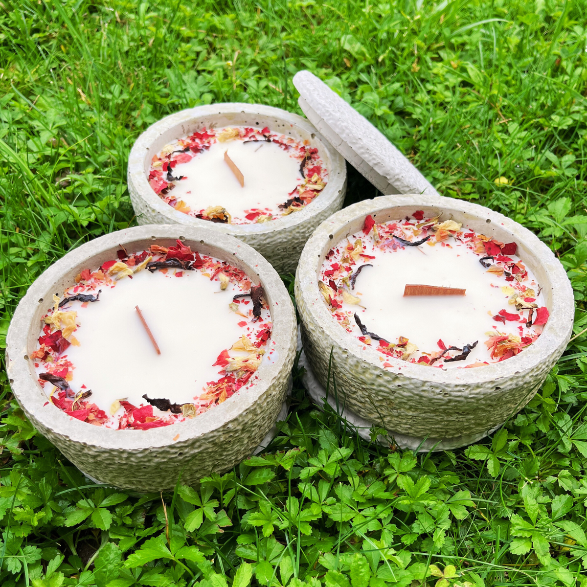 Outdoor Citronella-Betonkerzenset  „Grey - Mugge Schreck“ – handmade von DochtFreunde (Bild 1)